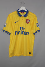 2013/14 - Arsenal FC - Mesut Özil #11 (M)