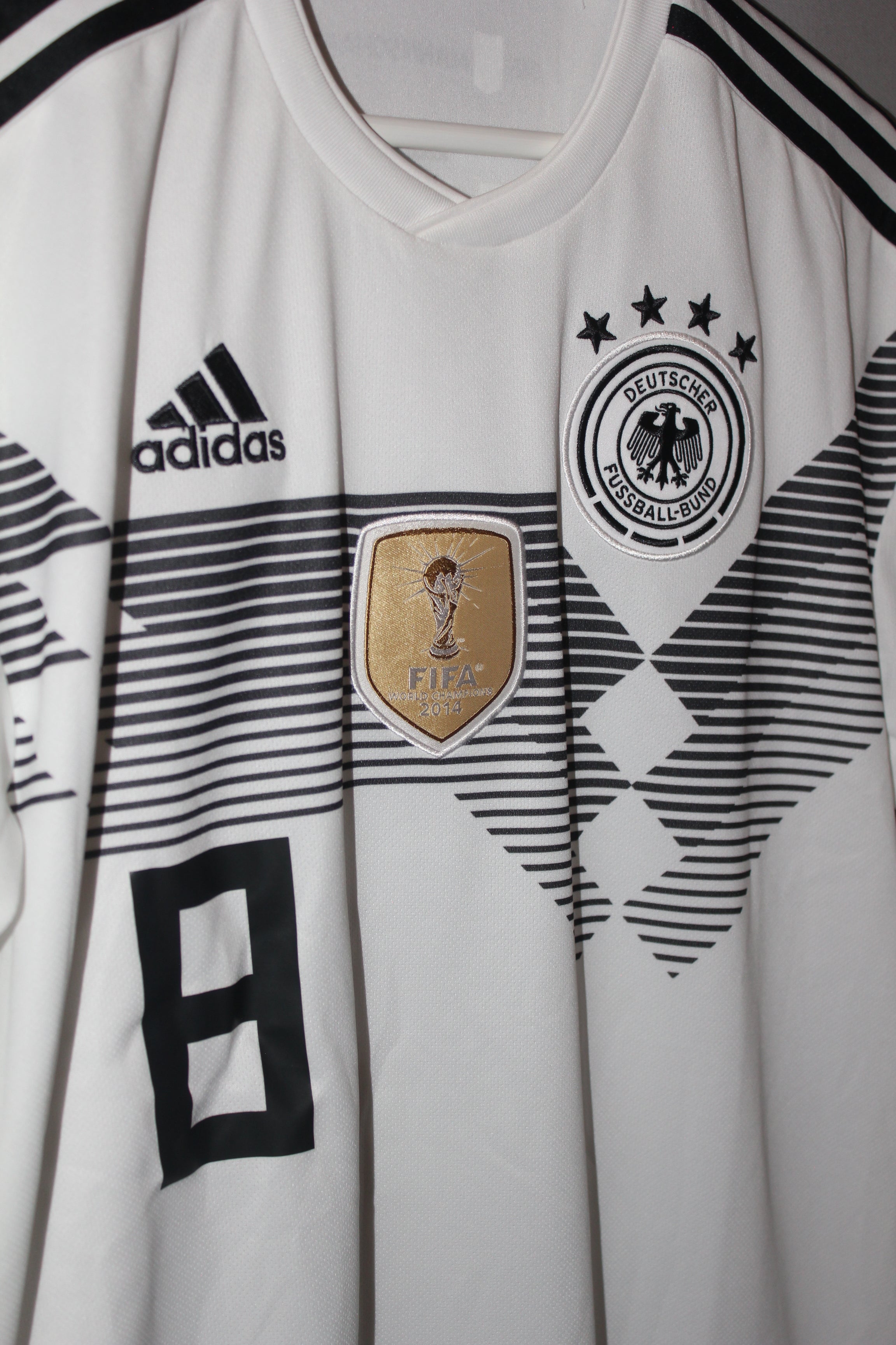 2017/18 - Allemagne - Kroos #8 (M)